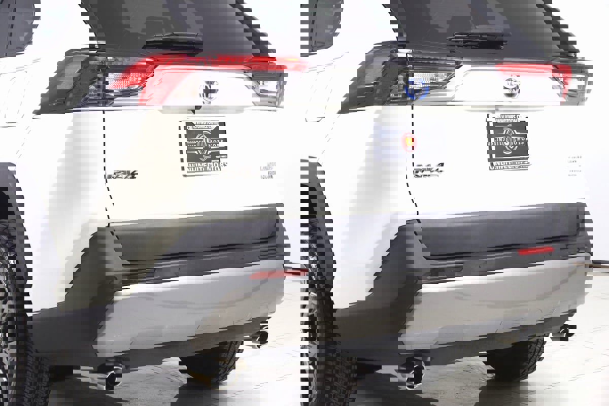 Used 2022 Toyota RAV4 Limited AWD/4WD image 20