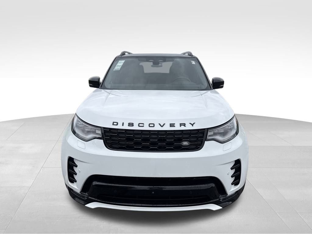 New 2025 Land Rover Discovery Dynamic SE image 4