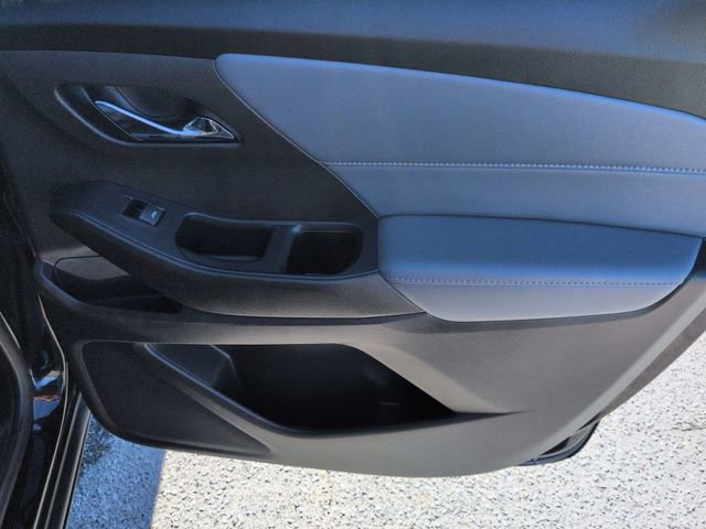 Used 2021 Chevrolet Traverse LT image 32