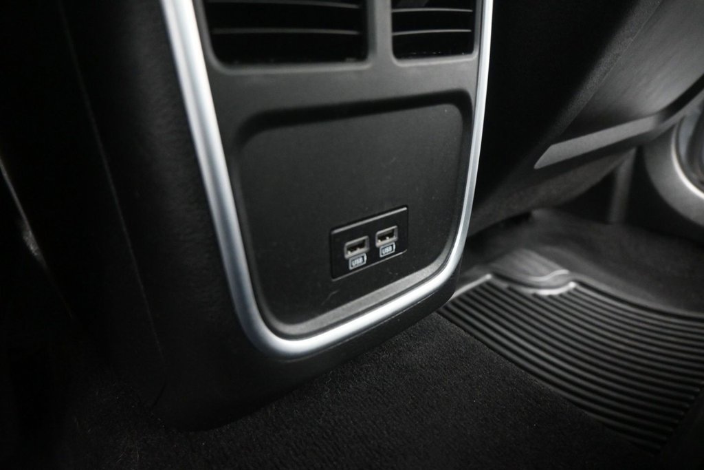 Used 2022 Dodge Charger GT w/ Navigation & Travel Group RWD image 16