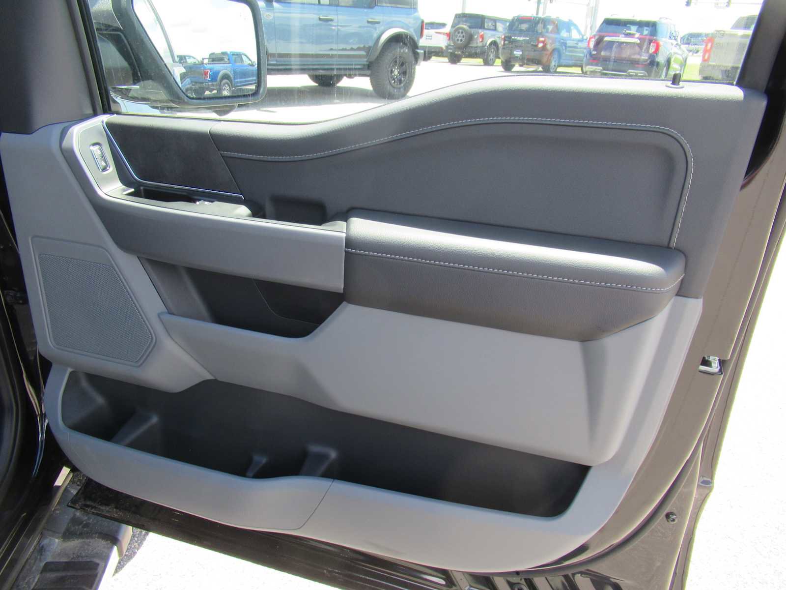 New 2025 Ford F150 XLT w/ Equipment Group 302A MID image 16