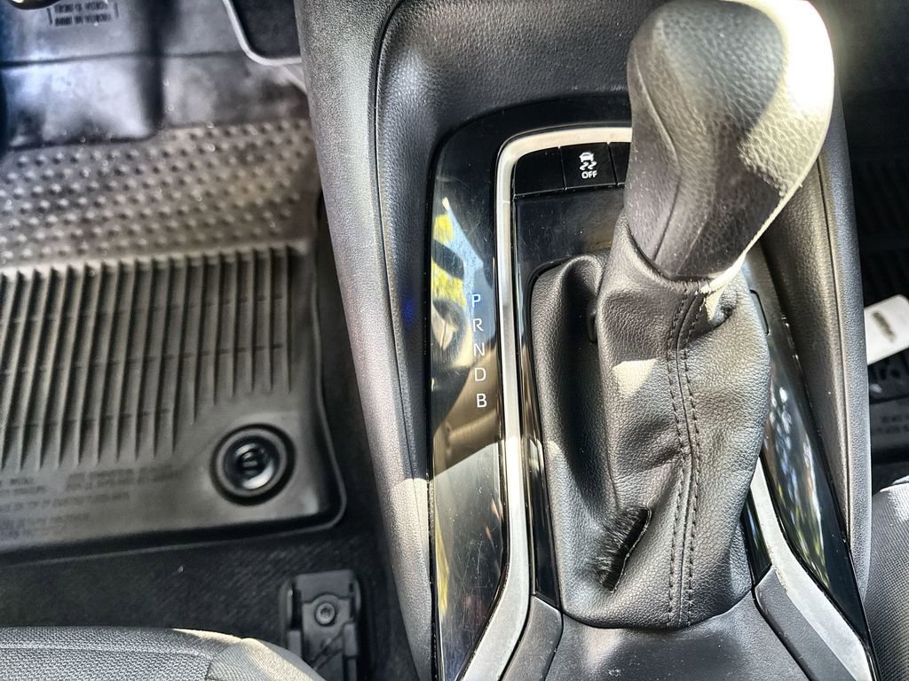 Used 2024 Toyota Corolla LE image 28