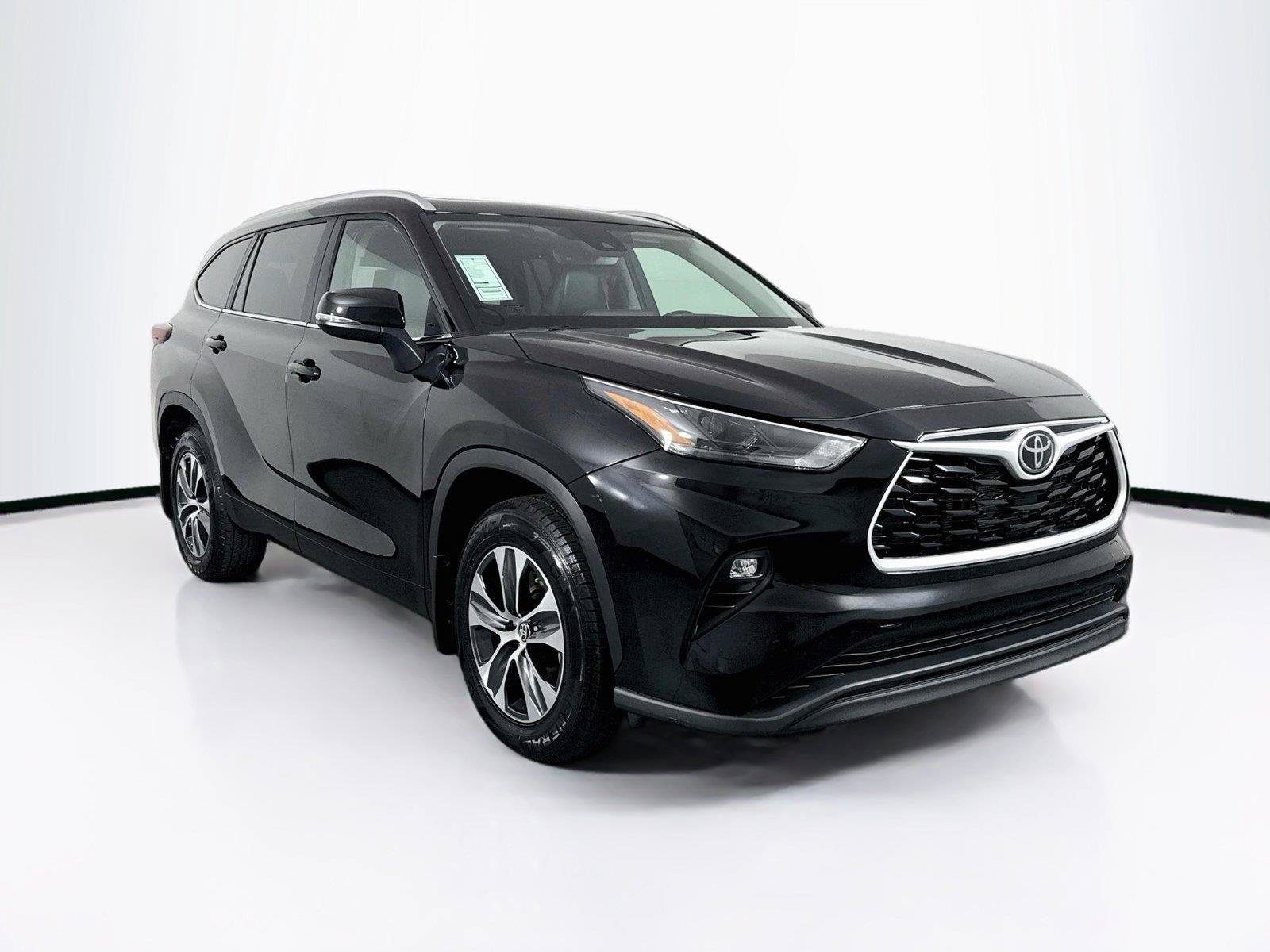 Certified 2026 Toyota Highlander XLE AWD/4WD image 10