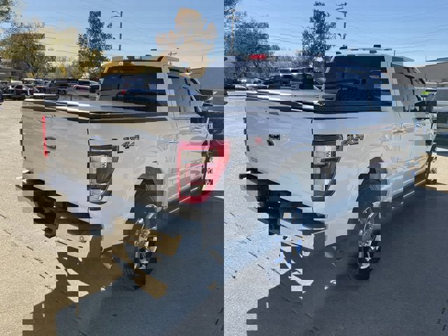 Used 2021 Ford F150 Lariat image 3