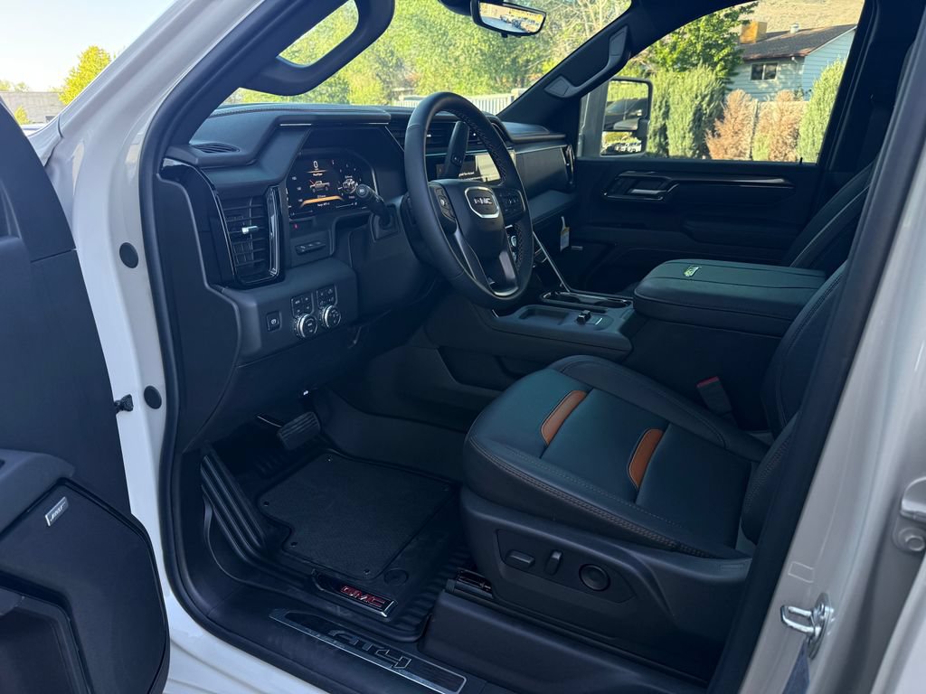 Used 2026 GMC Sierra 2500 AT4 w/ AT4 Premium Plus Package AWD/4WD image 20
