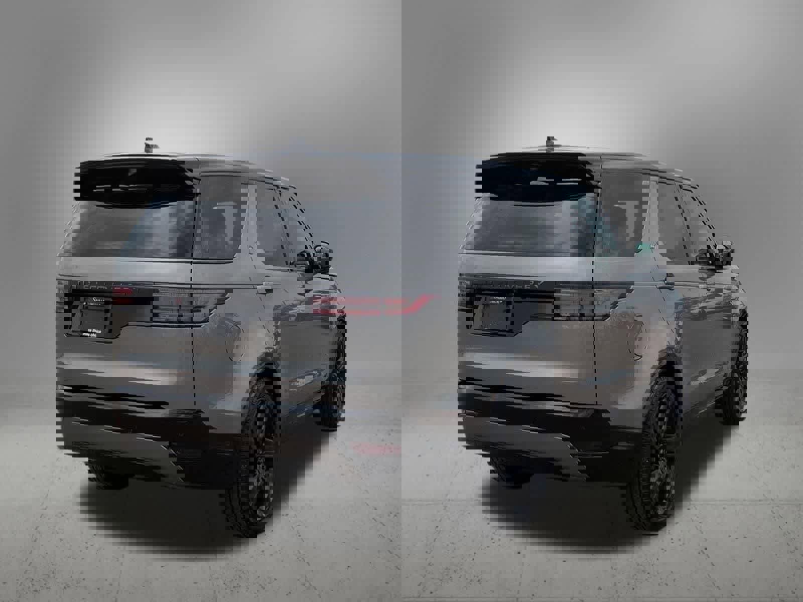 Used 2025 Land Rover Discovery Dynamic SE image 6