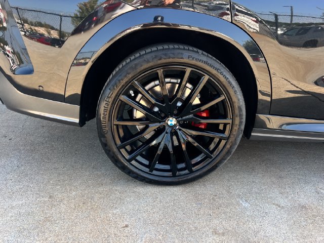 Used 2021 BMW X6 M50i w/ Executive Package AWD/4WD image 32