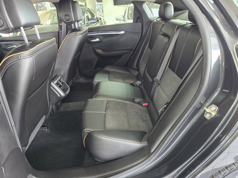 Used 2014 Chevrolet Impala LT w/ Premium Seating Package FWD image 13