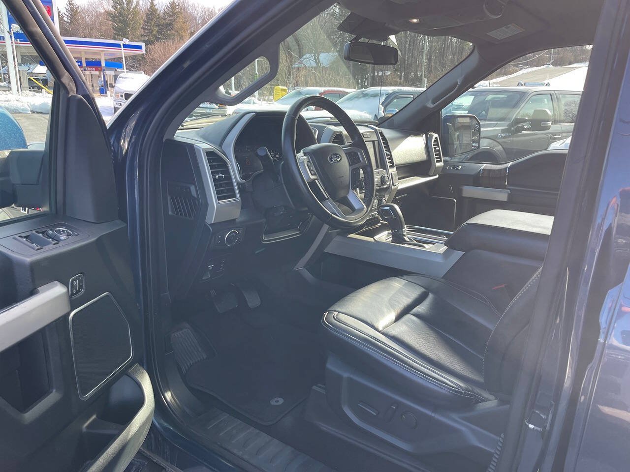 Used 2019 Ford F150 Lariat AWD/4WD image 17
