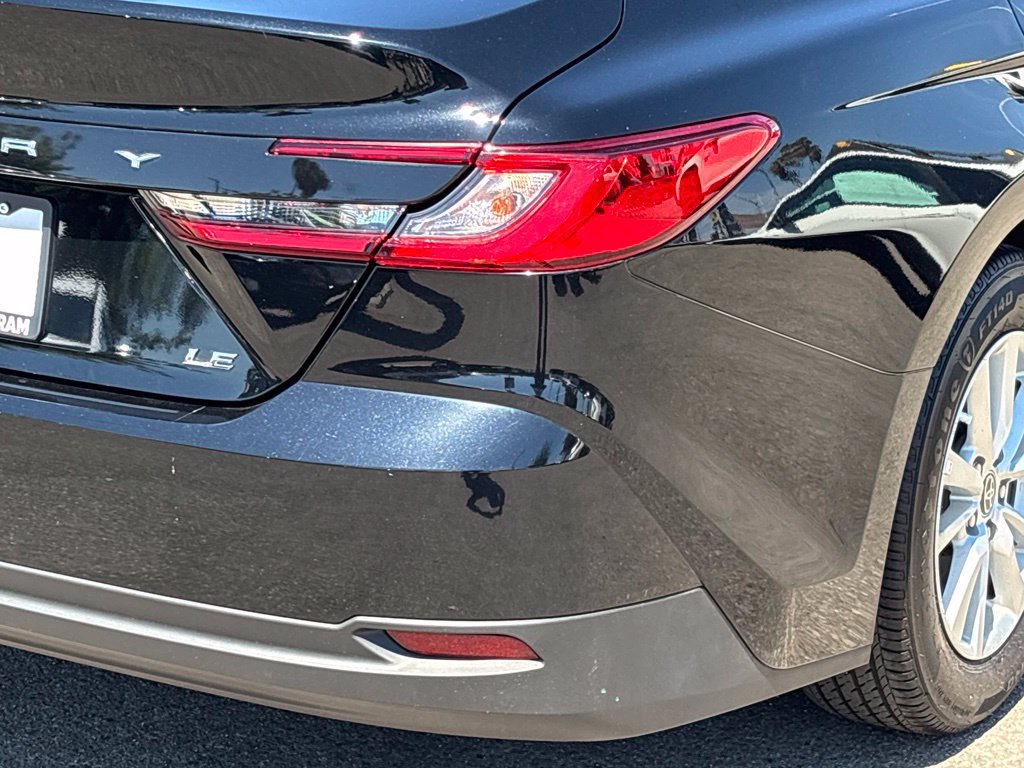 Used 2025 Toyota Camry LE FWD image 4