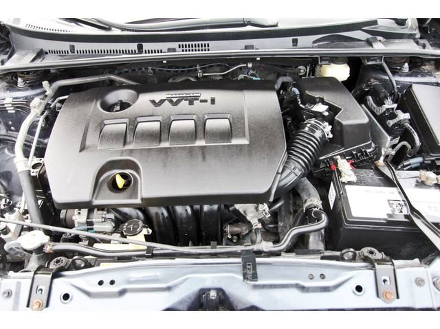 Used 2018 Toyota Corolla XSE FWD image 29