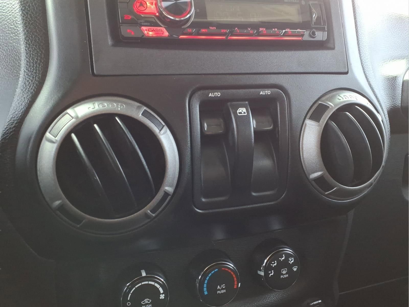 Used 2013 Jeep Wrangler Sport image 7