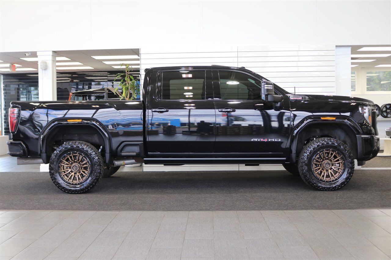 Used 2024 GMC Sierra 3500 AT4 w/ AT4 Premium Plus Package AWD/4WD image 5
