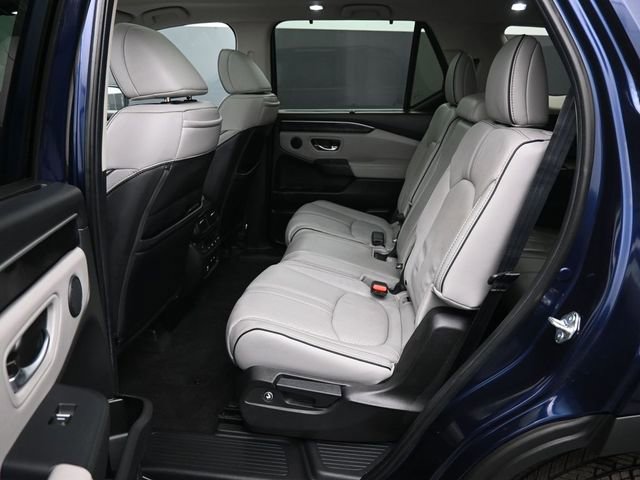 Used 2025 Honda Pilot Elite image 35