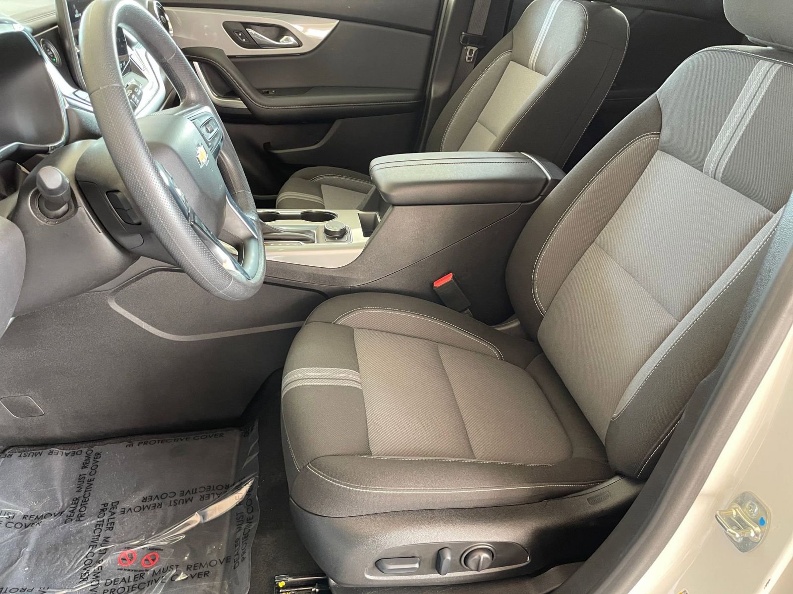 Used 2025 Chevrolet Blazer LT image 27