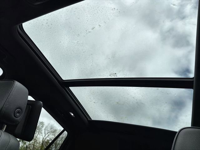 Used 2021 GMC Yukon Denali w/ Denali Premium Package image 19