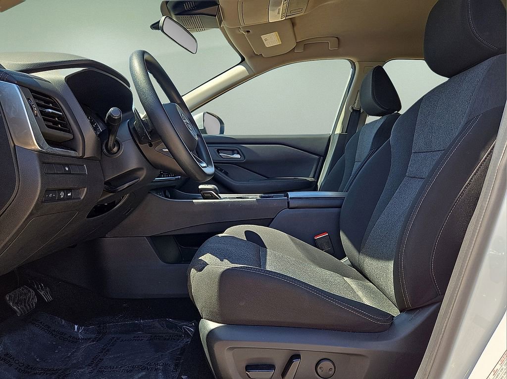 Used 2024 Nissan Rogue SV AWD/4WD image 23