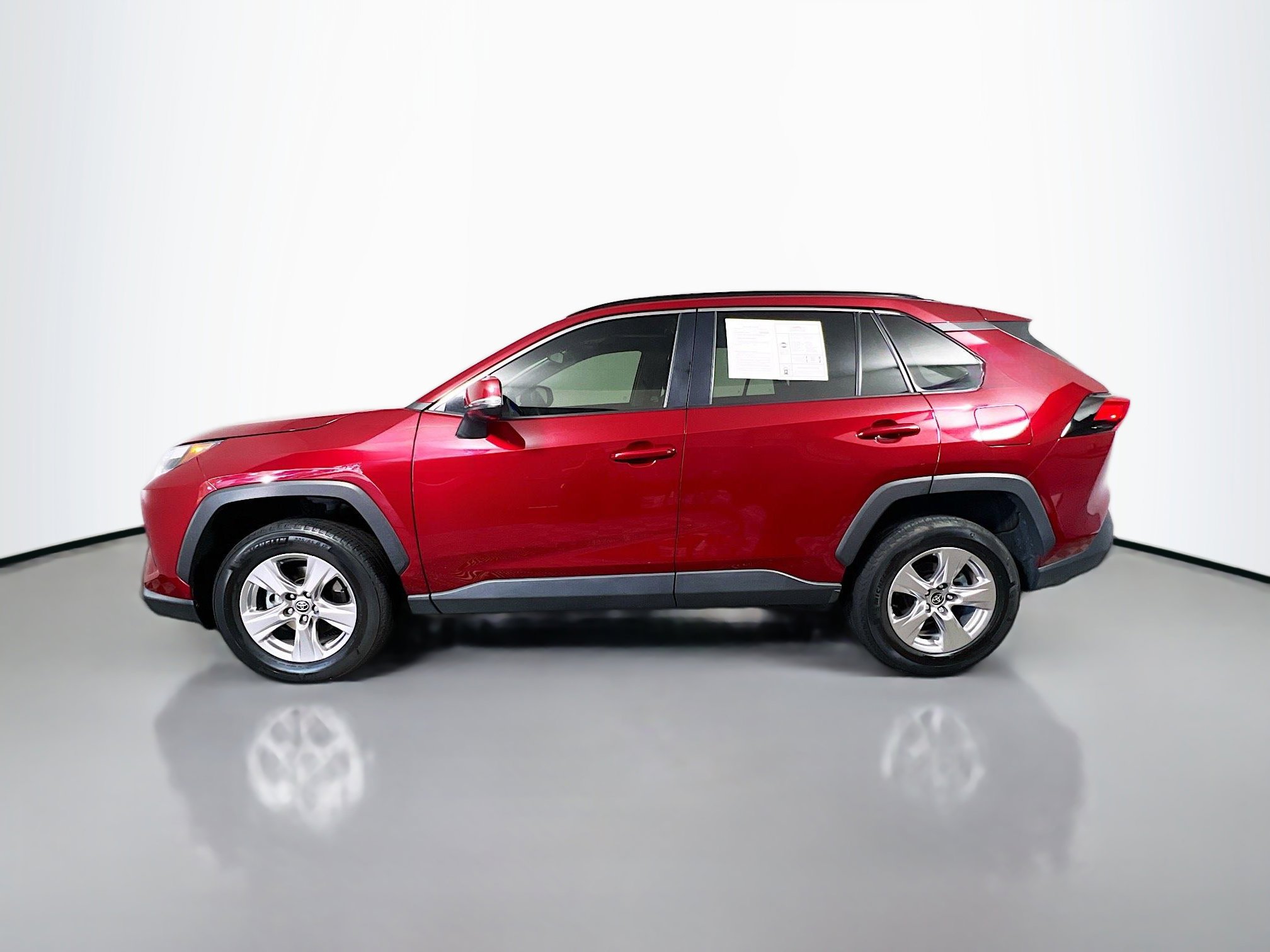 Used 2023 Toyota RAV4 XLE w/ Convenience Package image 15
