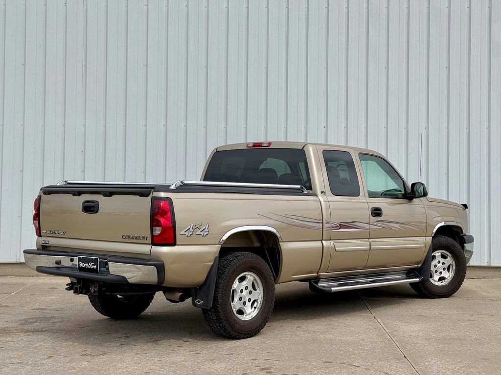 Used 2004 Chevrolet Silverado 1500 LS w/ Light Duty Power Package image 6