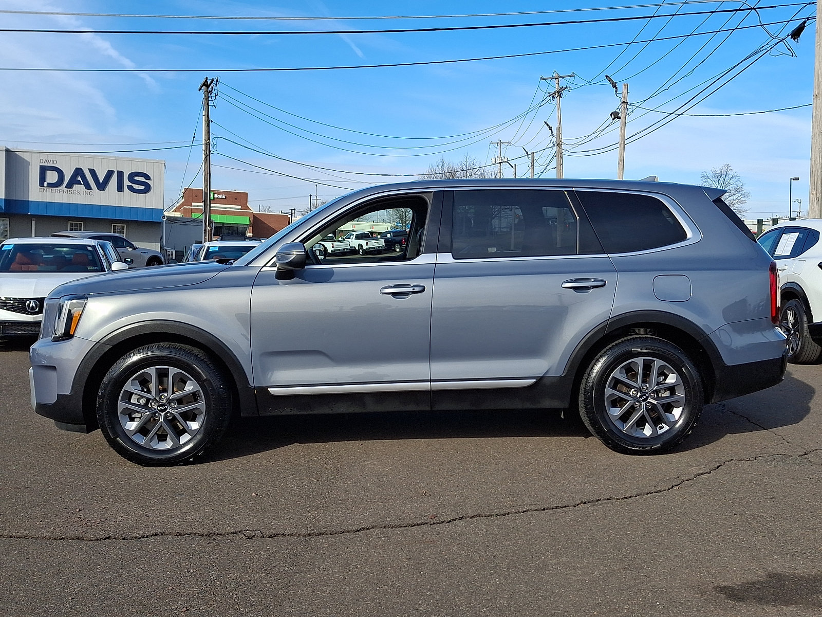 Used 2024 Kia Telluride LX AWD/4WD image 7