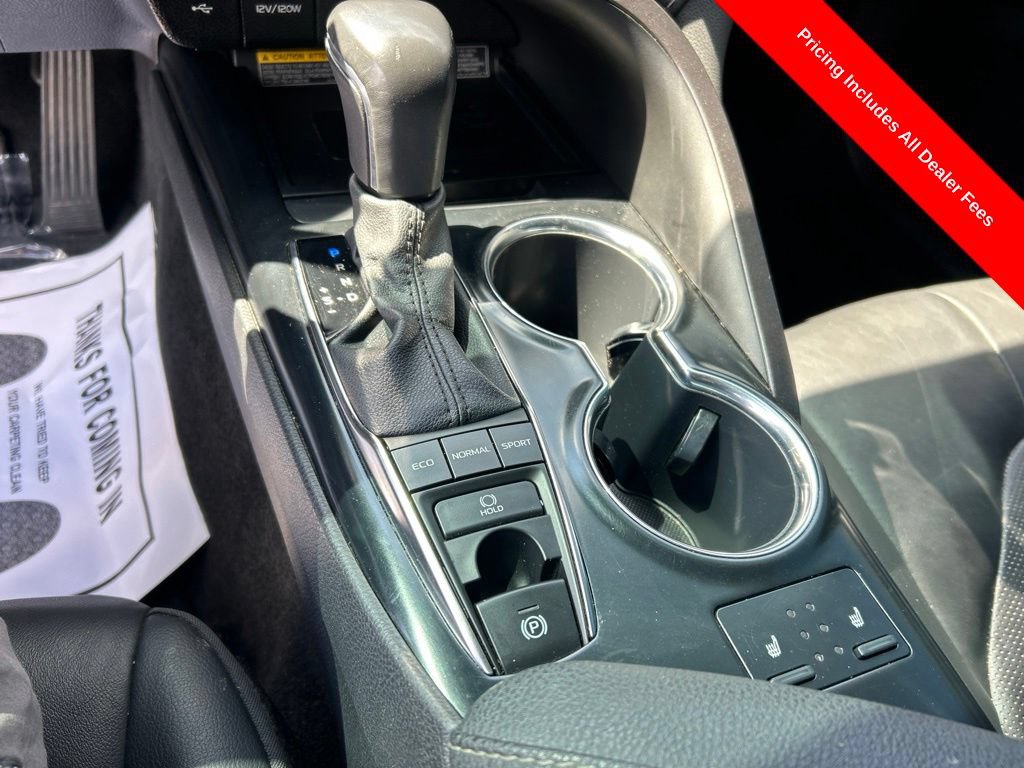 Used 2020 Toyota Camry XSE w/ Navigation Package FWD image 11