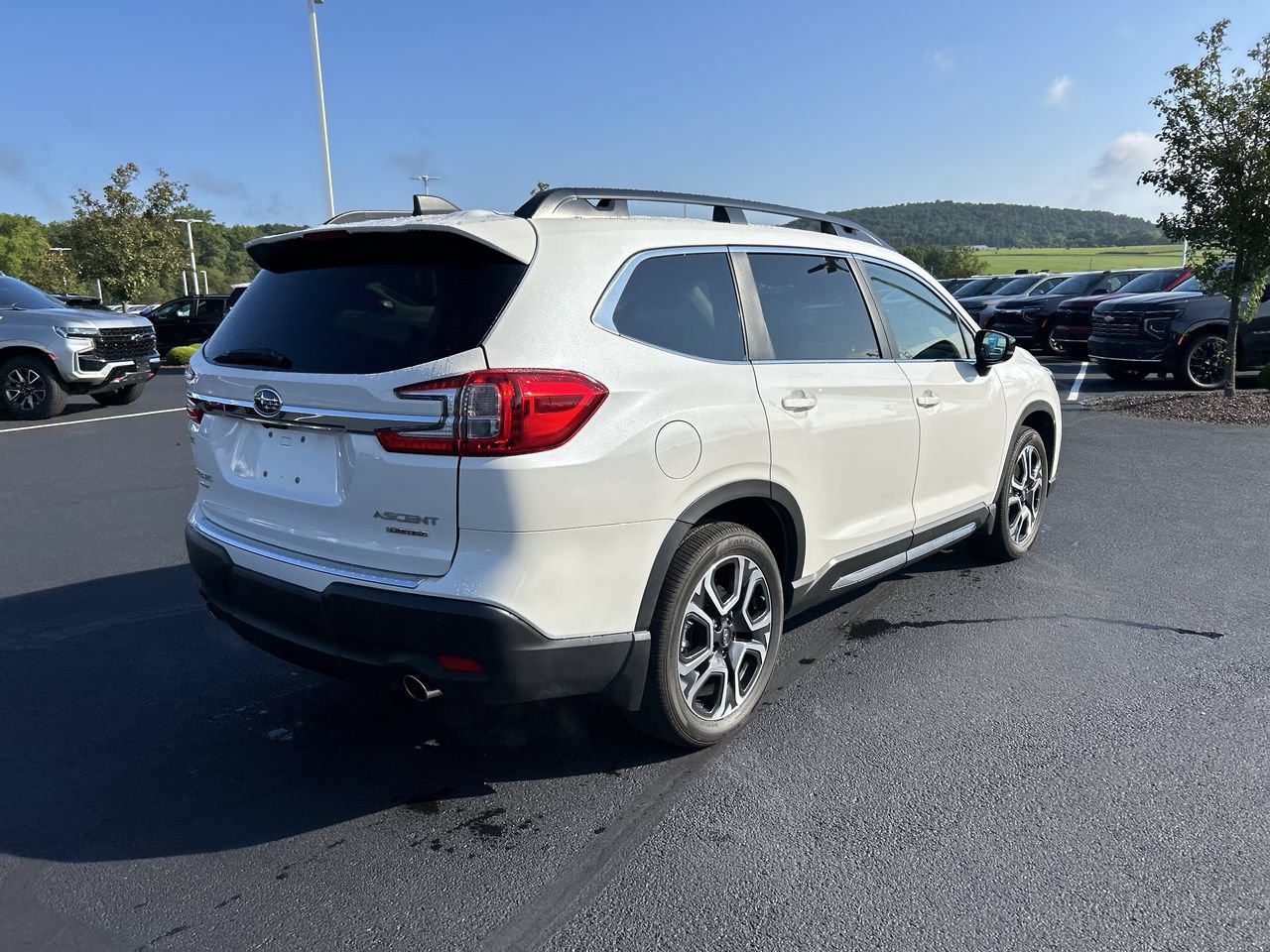 Used 2026 Subaru Outback Limited AWD/4WD image 7