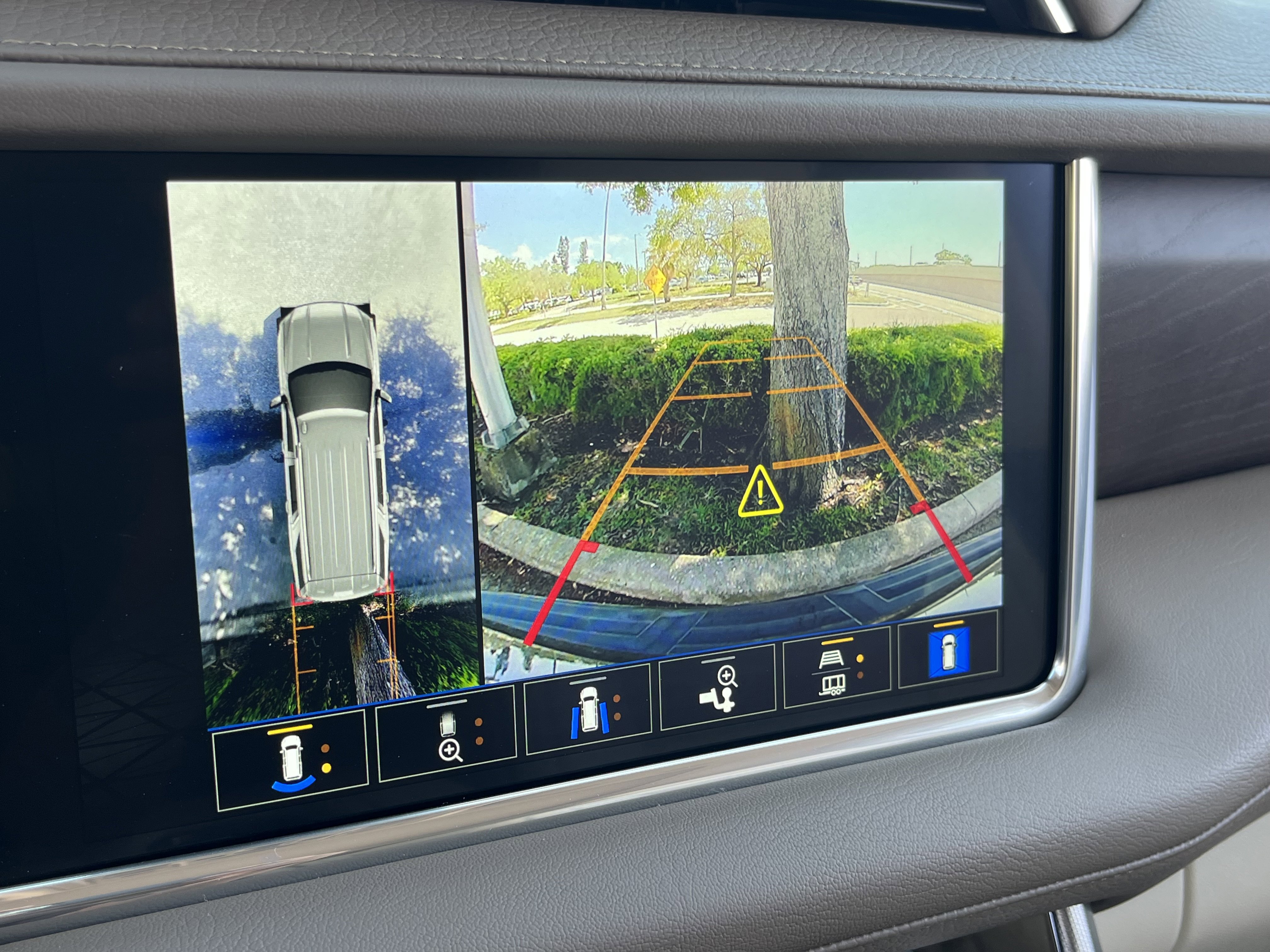 Used 2023 GMC Yukon XL Denali w/ LPO, Floor Liner Package image 4