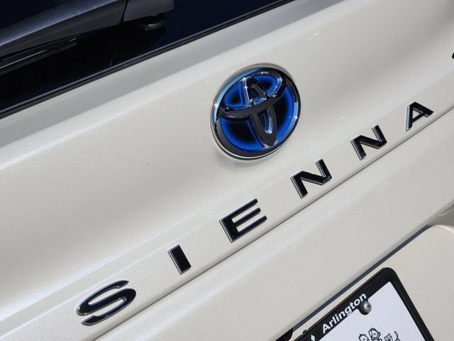 Certified 2021 Toyota Sienna Platinum FWD image 9