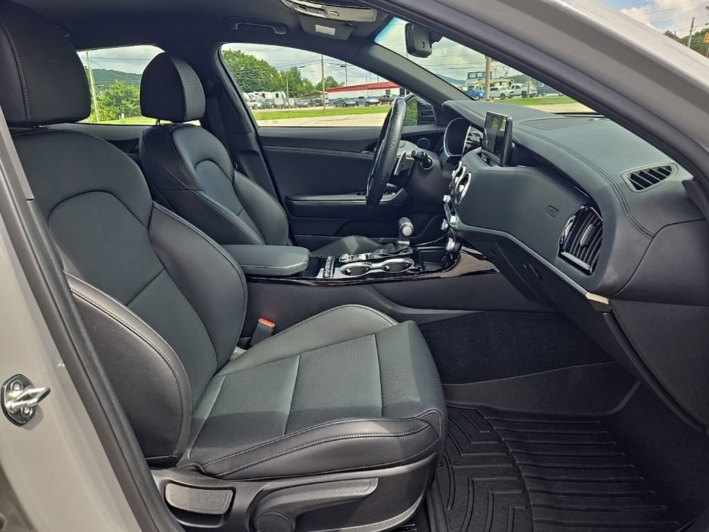 Used 2023 Kia Stinger GT-Line RWD image 21