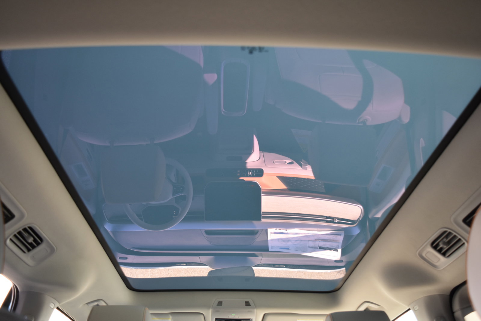 New 2025 Volkswagen ID. Buzz 1st Edition image 21