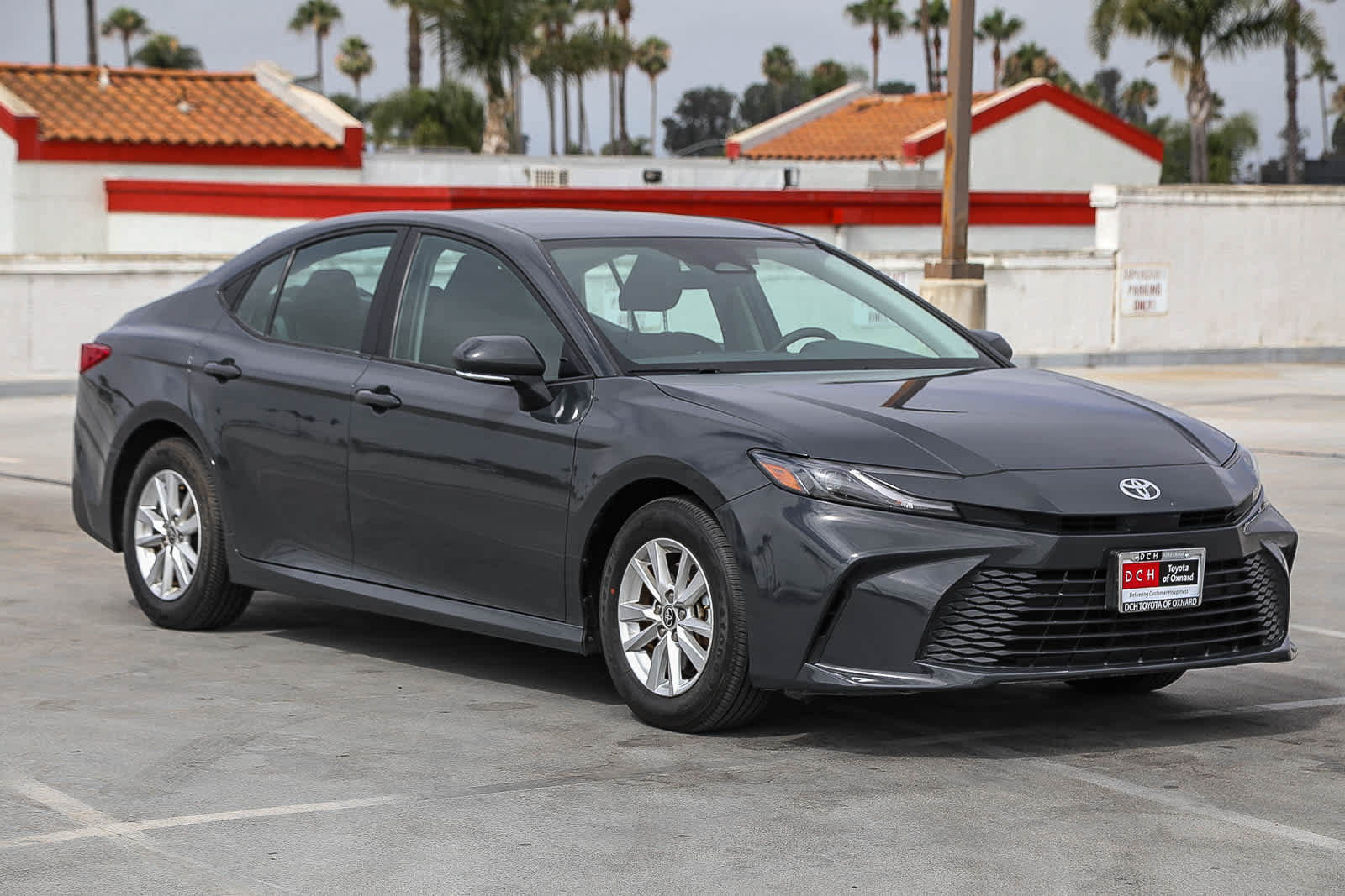 Certified 2025 Toyota Camry LE FWD image 5
