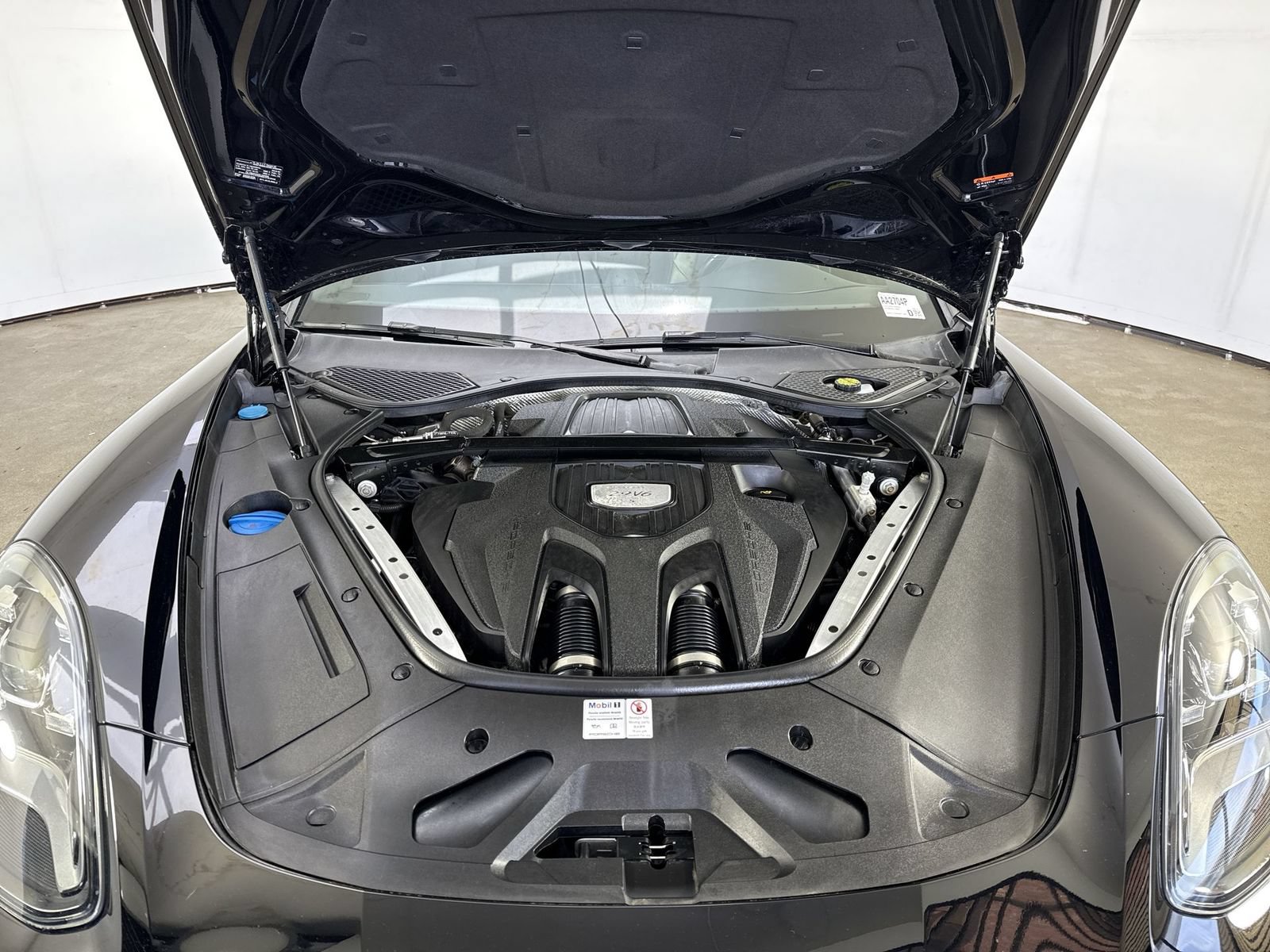 Used 2018 Porsche Panamera 4S AWD/4WD image 26
