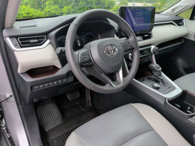 Used 2024 Toyota RAV4 Limited w/ Advanced Technology Package AWD/4WD image 14