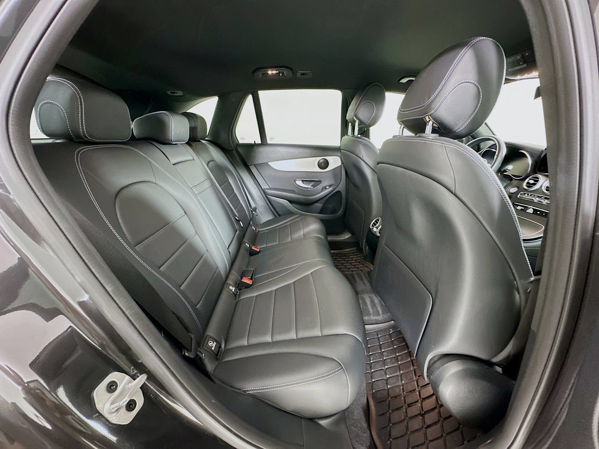 Certified 2022 Mercedes-Benz GLC 300 image 27