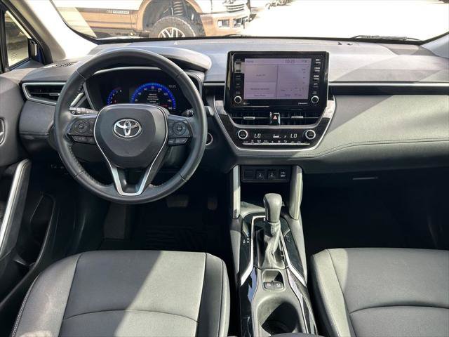 Certified 2022 Toyota Corolla Cross XLE w/ Convenience Package FWD image 17