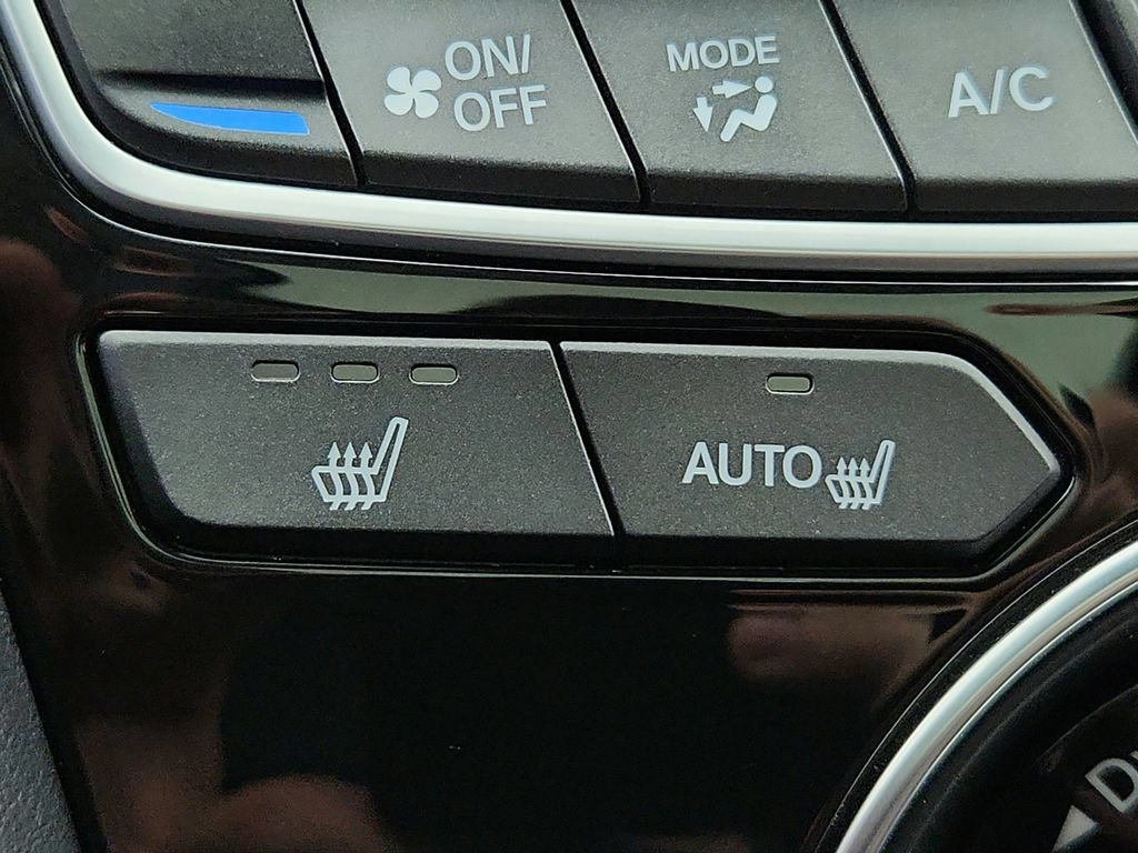 Used 2019 Acura RDX w/ Technology Package AWD/4WD image 18