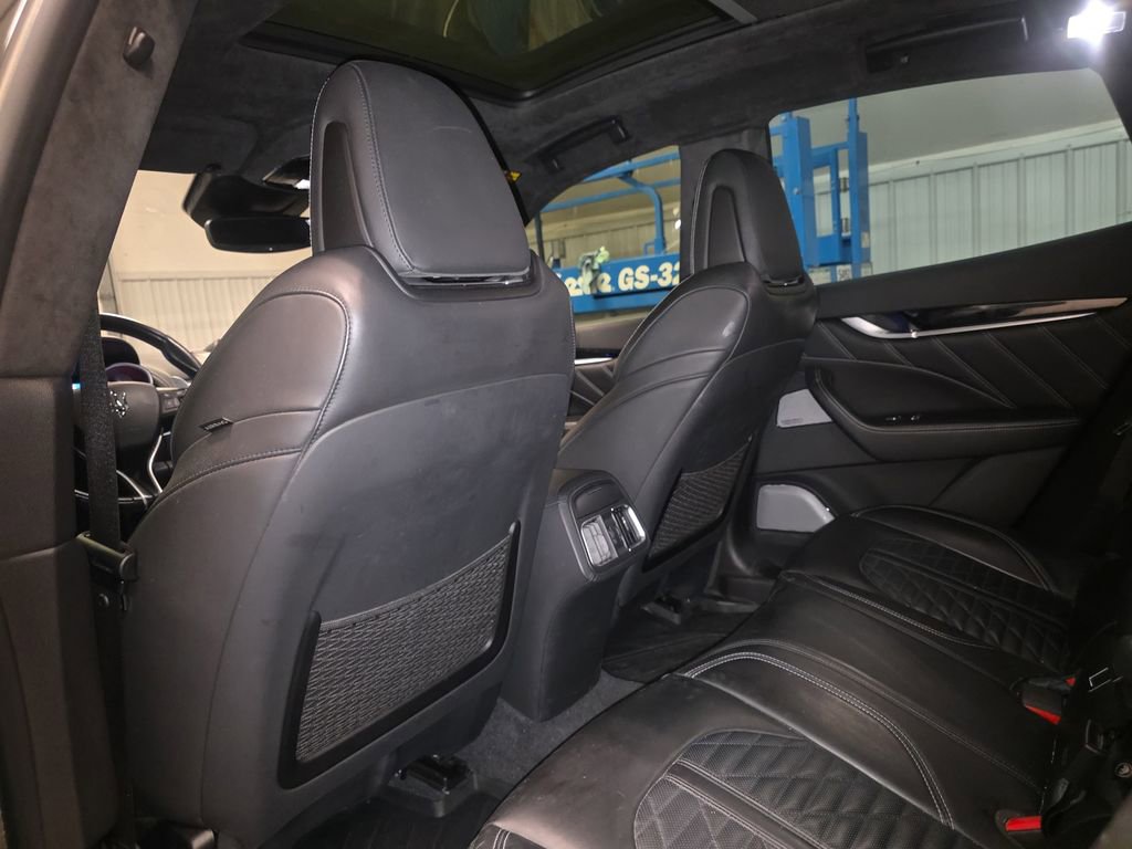 Used 2019 Maserati Levante GTS AWD/4WD image 38