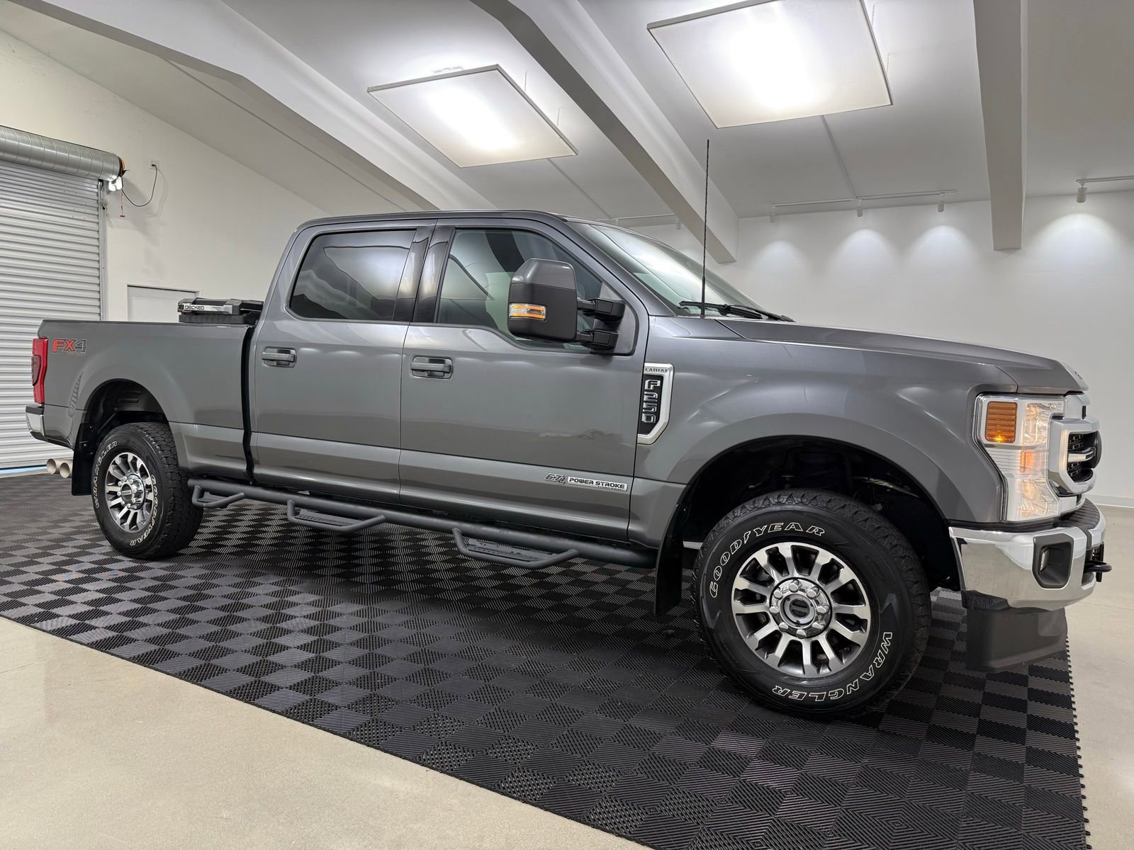 Used 2022 Ford F250 Lariat w/ Lariat Value Package image 1