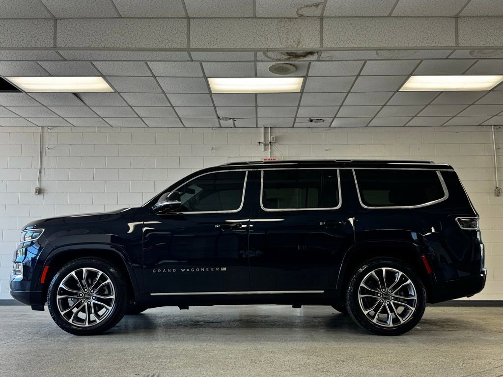 Certified 2024 Jeep Grand Wagoneer Series III w/ HD Trailer Tow Package image 6