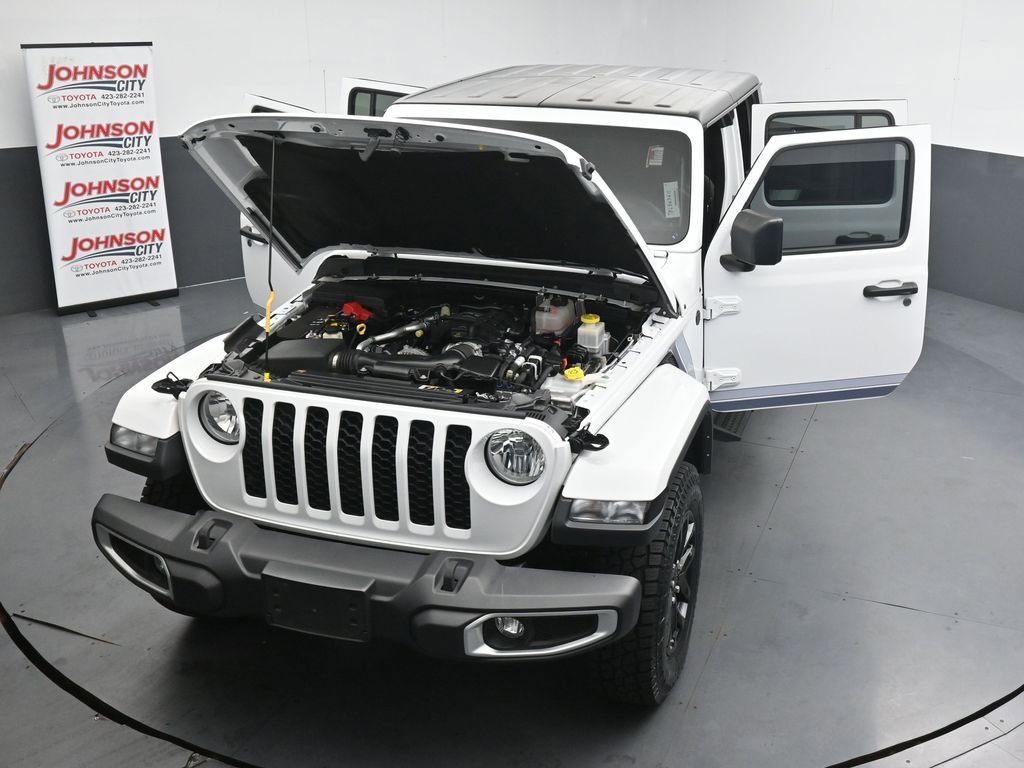 Used 2023 Jeep Gladiator Sport AWD/4WD image 40