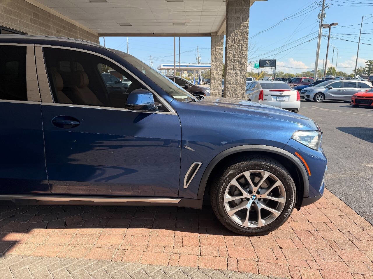 Used 2019 BMW X5 xDrive40i w/ Convenience Package image 11