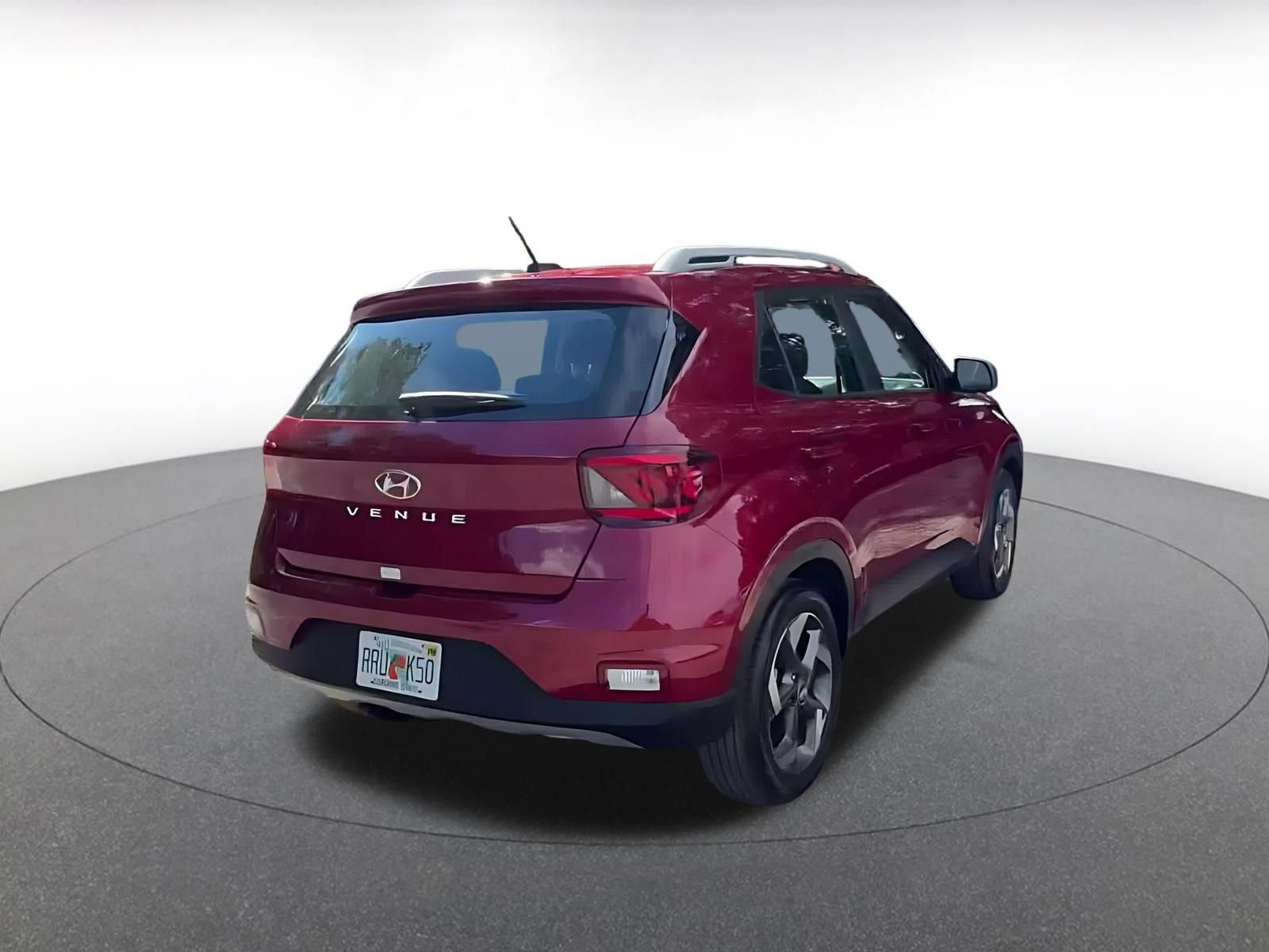 Used 2026 Hyundai Venue SEL FWD image 13