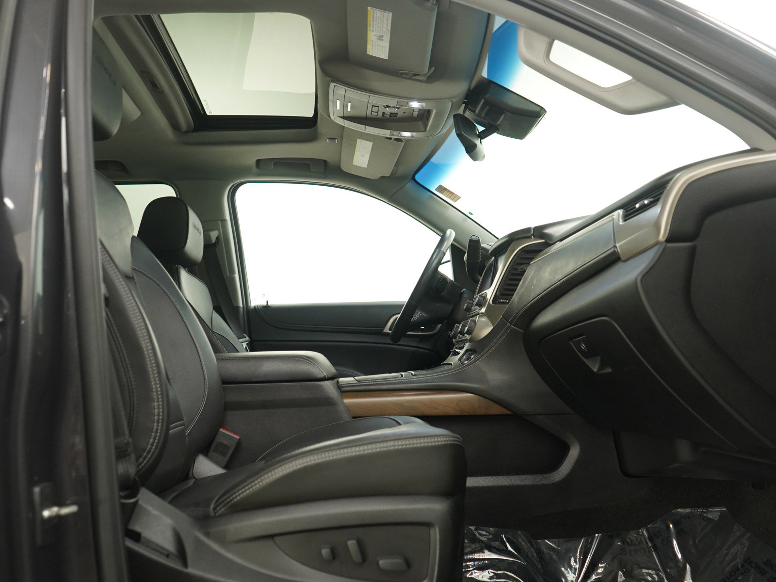 Used 2018 GMC Yukon XL Denali w/ Open Road Package image 11