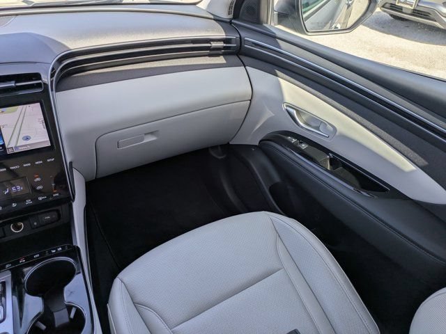 Used 2022 Hyundai Tucson Limited AWD/4WD image 16
