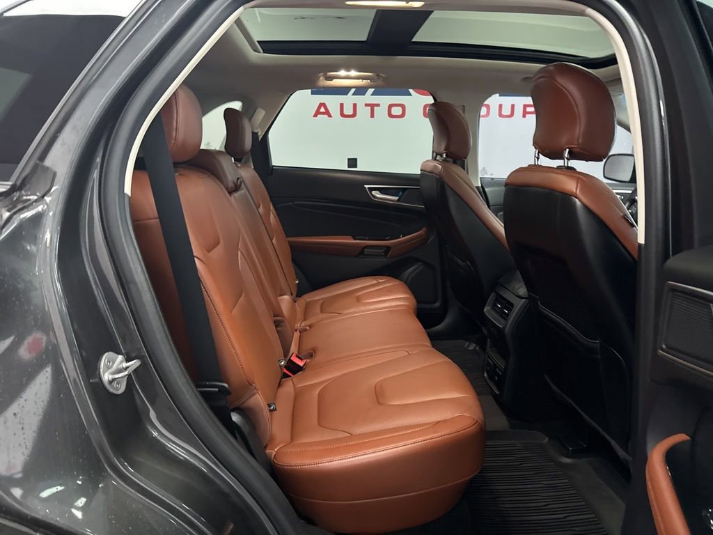 Used 2019 Ford Edge Titanium w/ Equipment Group 301A image 36