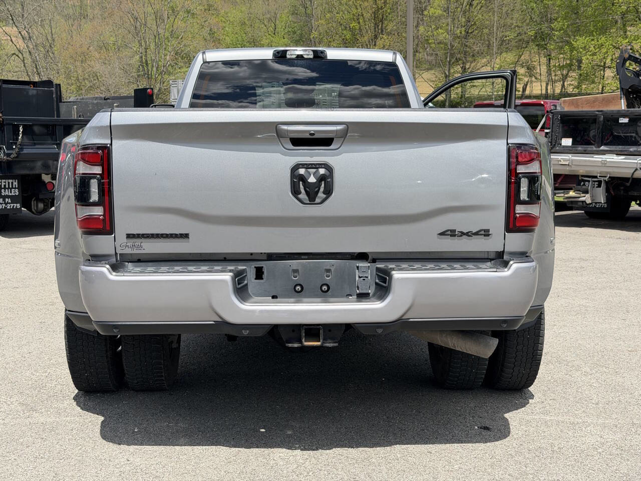 Used 2024 RAM 3500 Big Horn w/ Night Edition AWD/4WD image 5