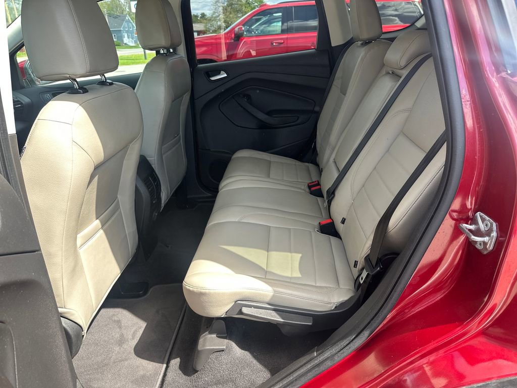 Used 2017 Ford Escape SE AWD/4WD image 20