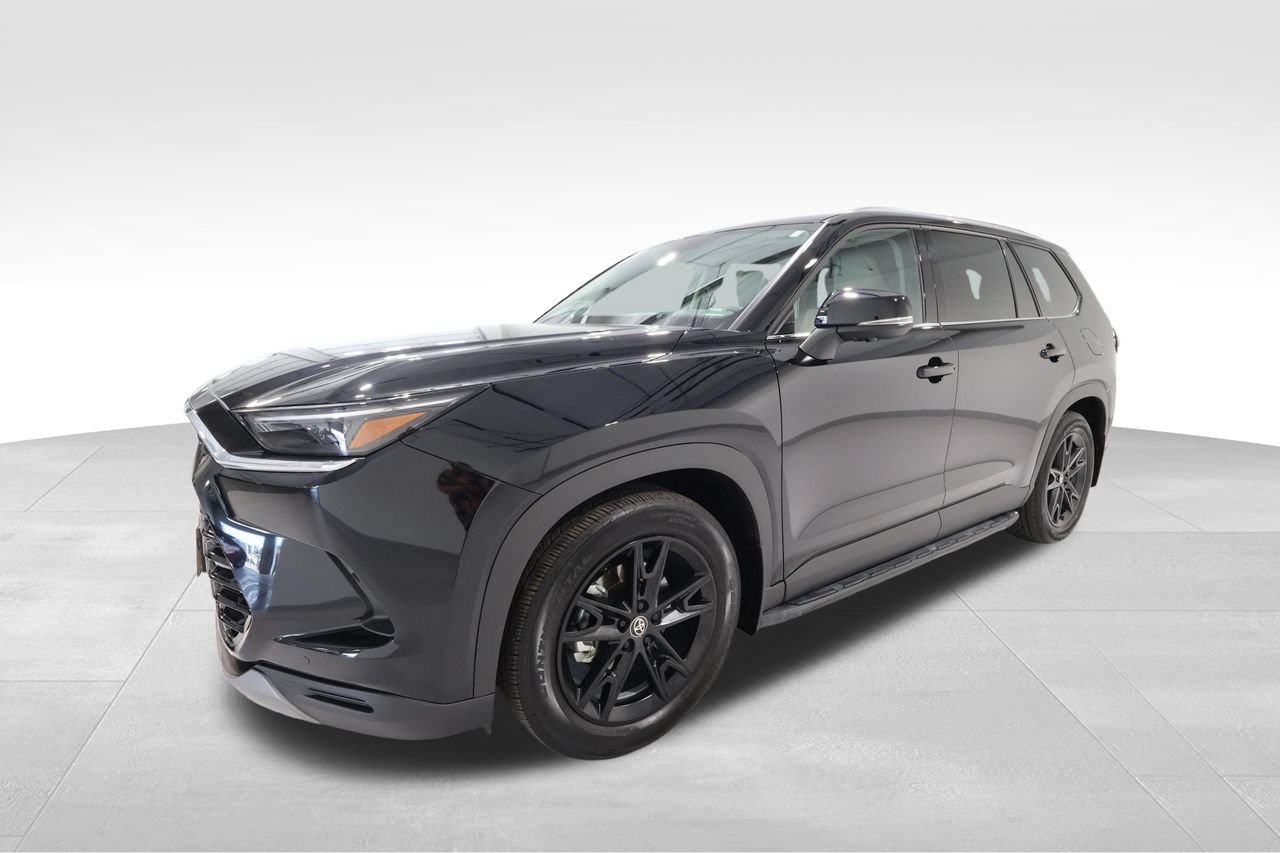 Used 2026 Toyota Grand Highlander AWD image 8