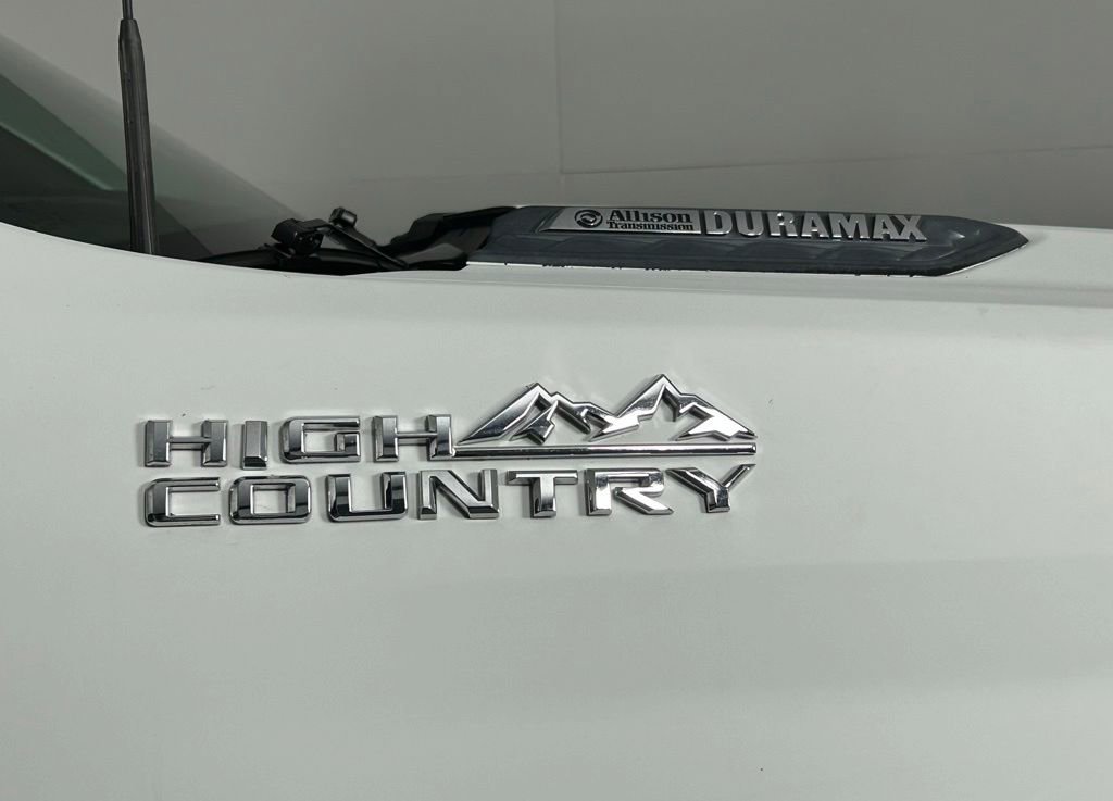 Used 2022 Chevrolet Silverado 3500 High Country AWD/4WD image 9