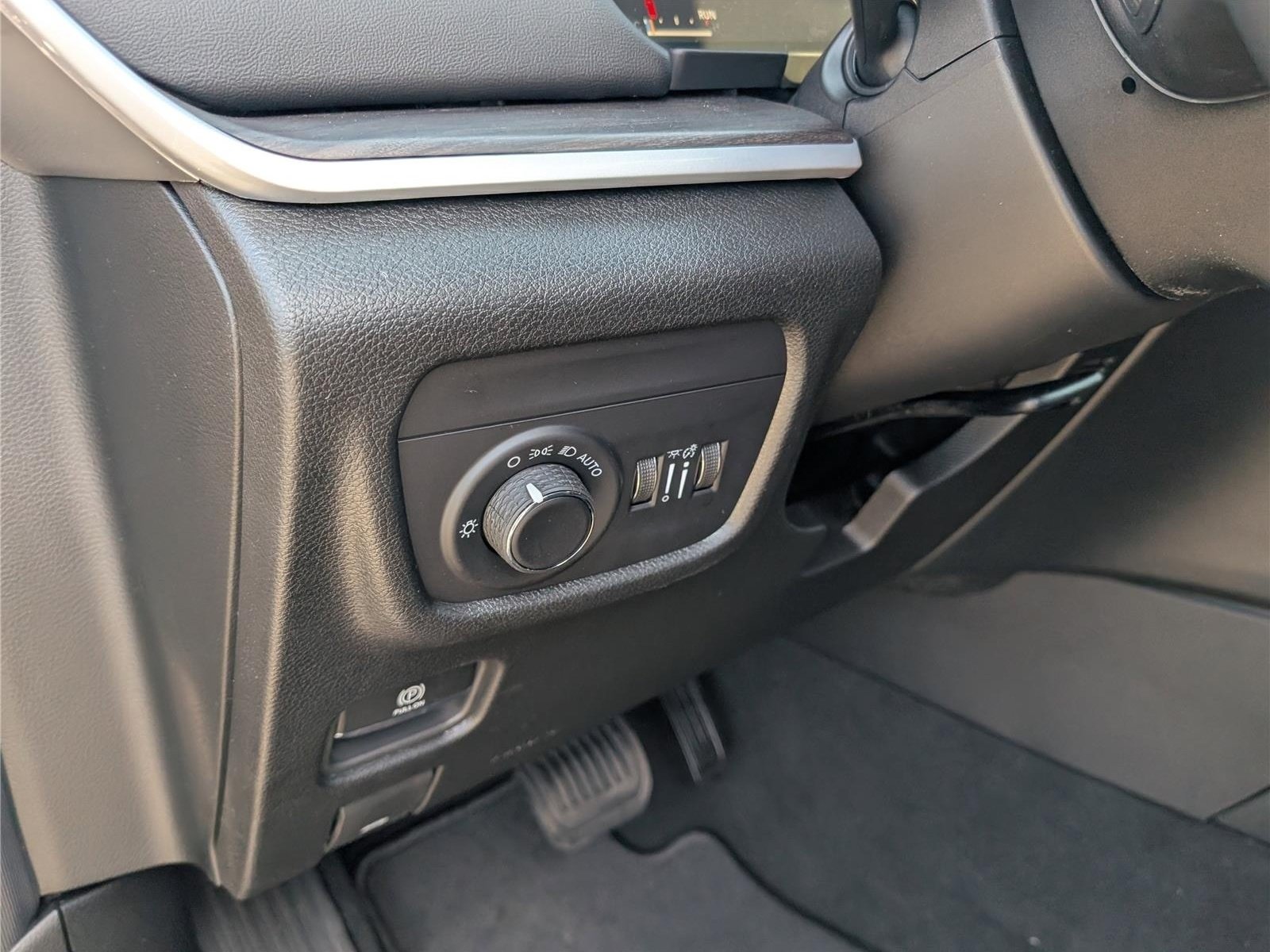 New 2026 Jeep Grand Cherokee Altitude AWD/4WD image 19